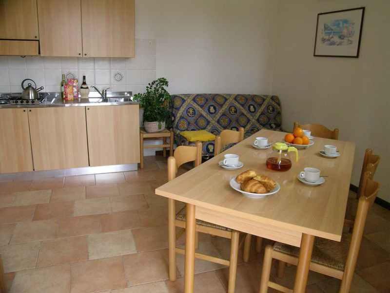 Ferienwohnung Camping Bella Italia In Peschiera Del Garda - Gardasee Exterior foto