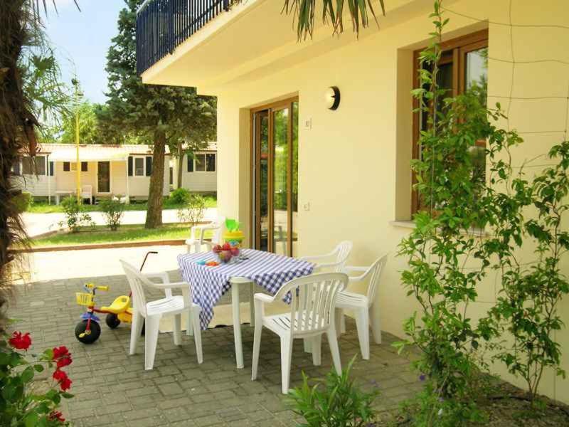 Ferienwohnung Camping Bella Italia In Peschiera Del Garda - Gardasee Exterior foto